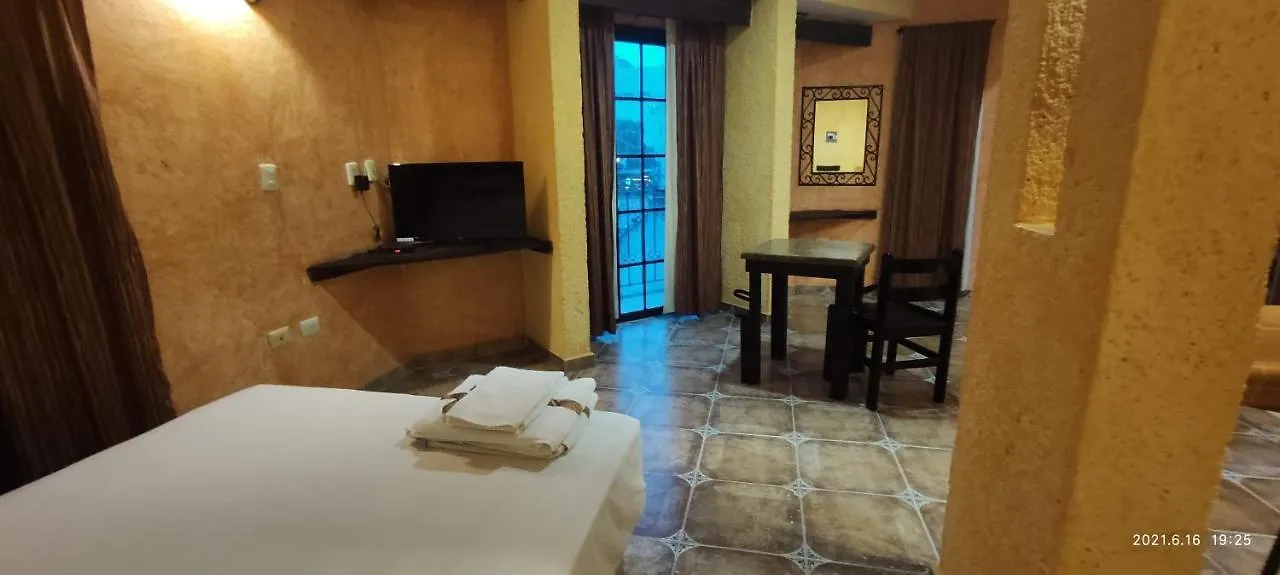 Alux Rooms Playa del Carmen 2*,  Mexico